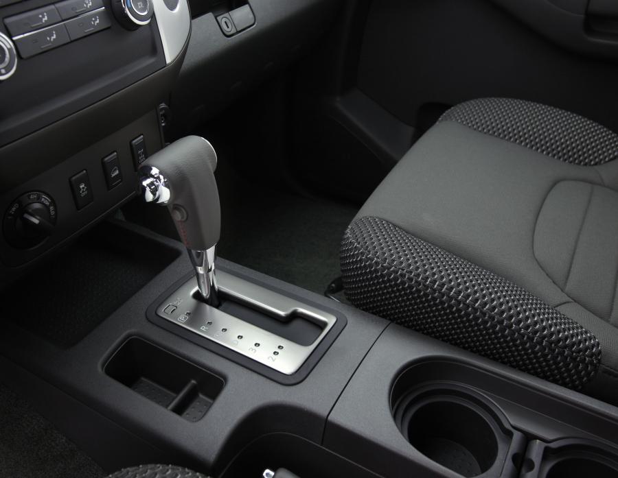  Nissan Xterra 2012 года  (фото 4 из 18)